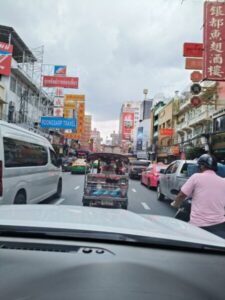 BuaTaxisThailand.com Bangkok Private Car Service 11